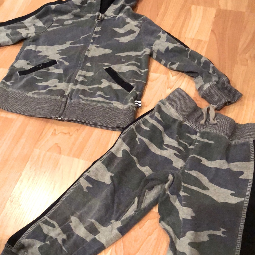 CUTE SPLENDID LIGHT JOGGER SUIT 2T CAMO
